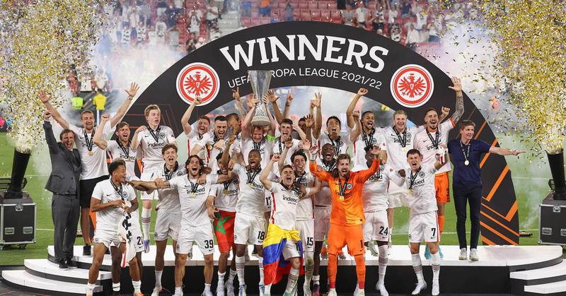 Eintracht Frankfurt đang là nhà đương kim vô địch hiện tại của cúp C2