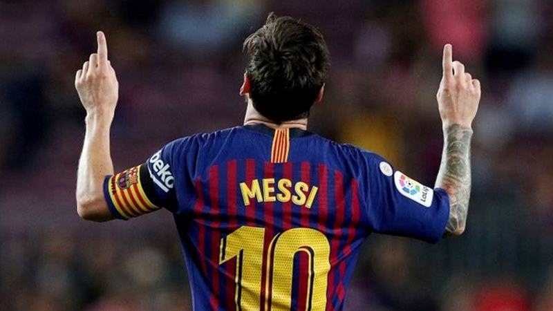 Messi còn có hình xăm đặc biệt ở dưới vòng eo