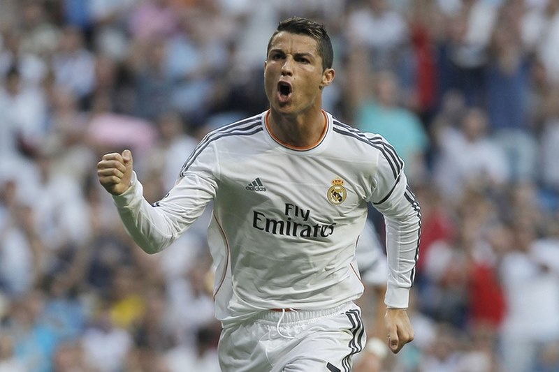 Cầu thủ ghi bàn nhiều nhất trong 1 mùa giải - Siêu sao bóng đá Cristiano Ronaldo với 61 bàn thắng